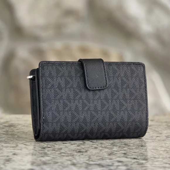 Michael Kors Jet Set Medium Bifold Black Wallet - Picture 2 of 6